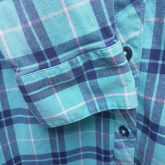 UNDER ARMOUR Button Down Shirt Medium US M Plaid Long Sleeve Blue Green Teal - Picture 13 of 16